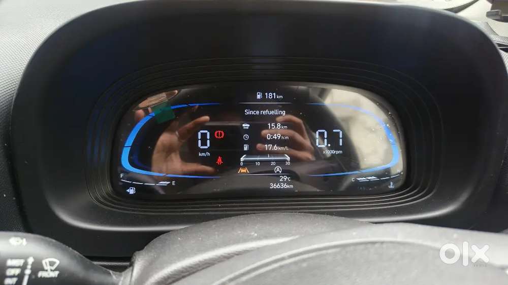 Hyundai Venue 1.5 Crdi 2024 Manual Passing Year 2025