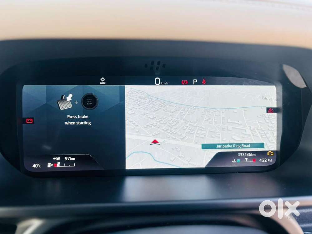 Land Rover Defender 2022 Diesel 33000 Km Driven