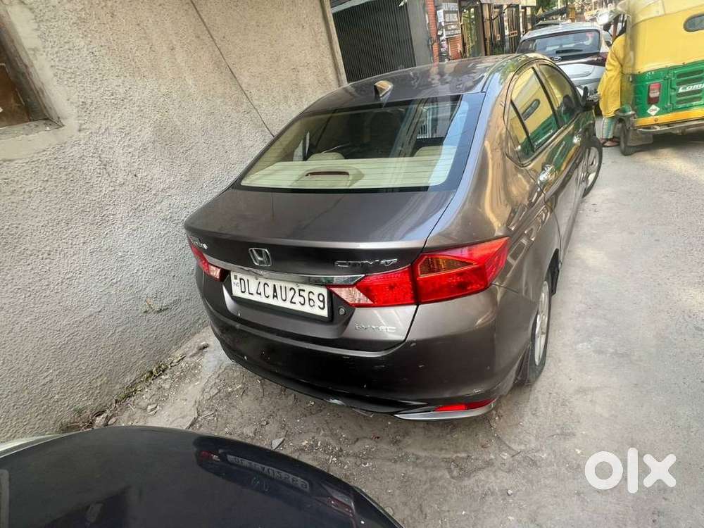 Honda City 1.5 V Cvt I-vtec Mt, 2015, Petrol