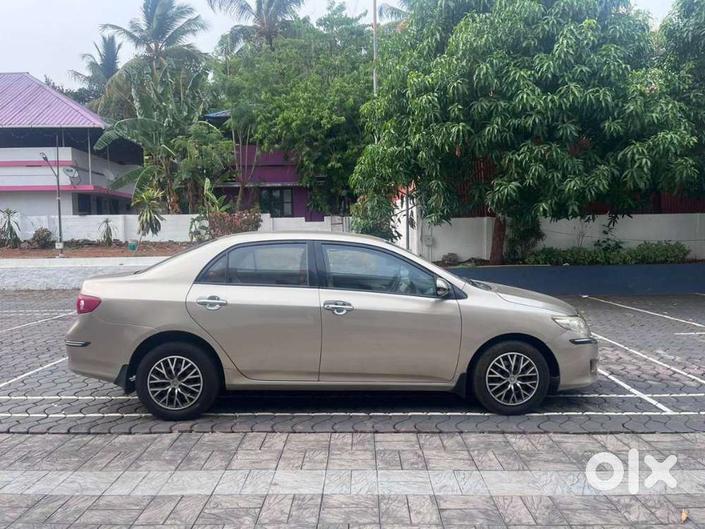 Toyota Corolla Altis 1.8 J, 2009, Petrol