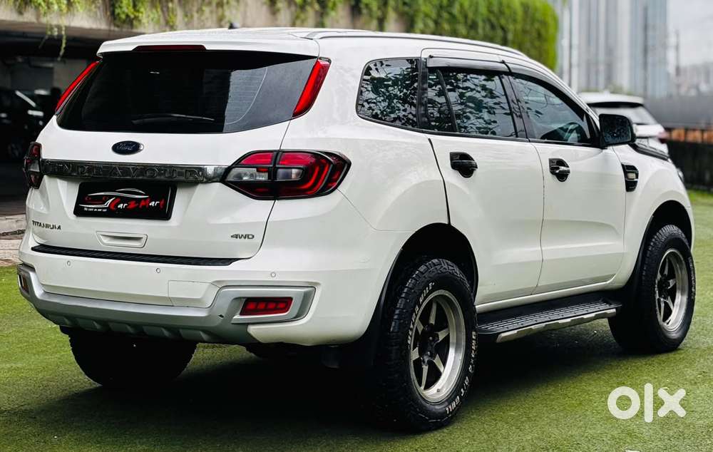 Ford Endeavour 3.2 Titanium At 4x4, 2016, Diesel