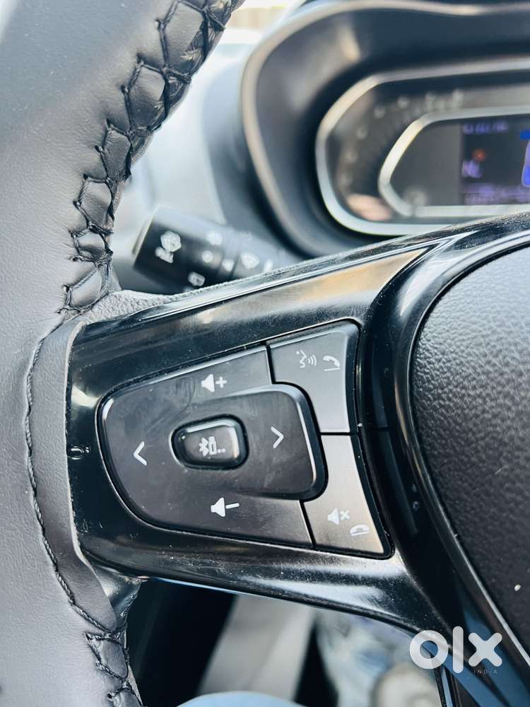 Tata Nexon Amt Xza Plus, 2022, Cng & Hybrids