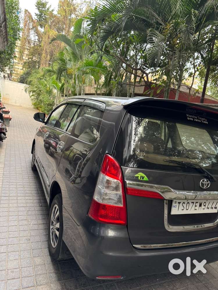Toyota Innova 2015 Diesel 178000 Km Driven