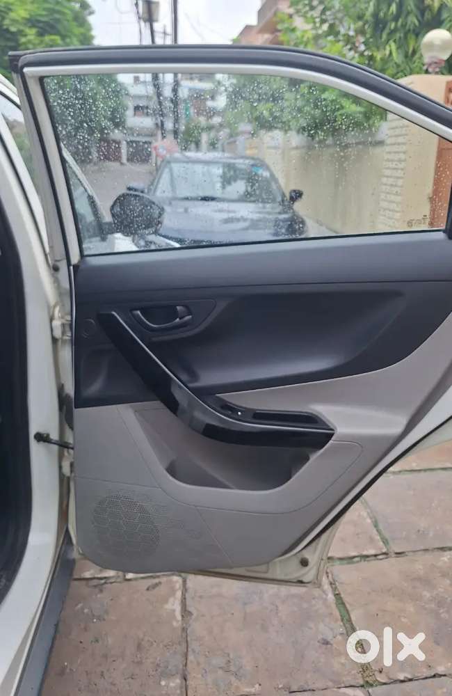 Tata Nexon Diesel Manual 2018