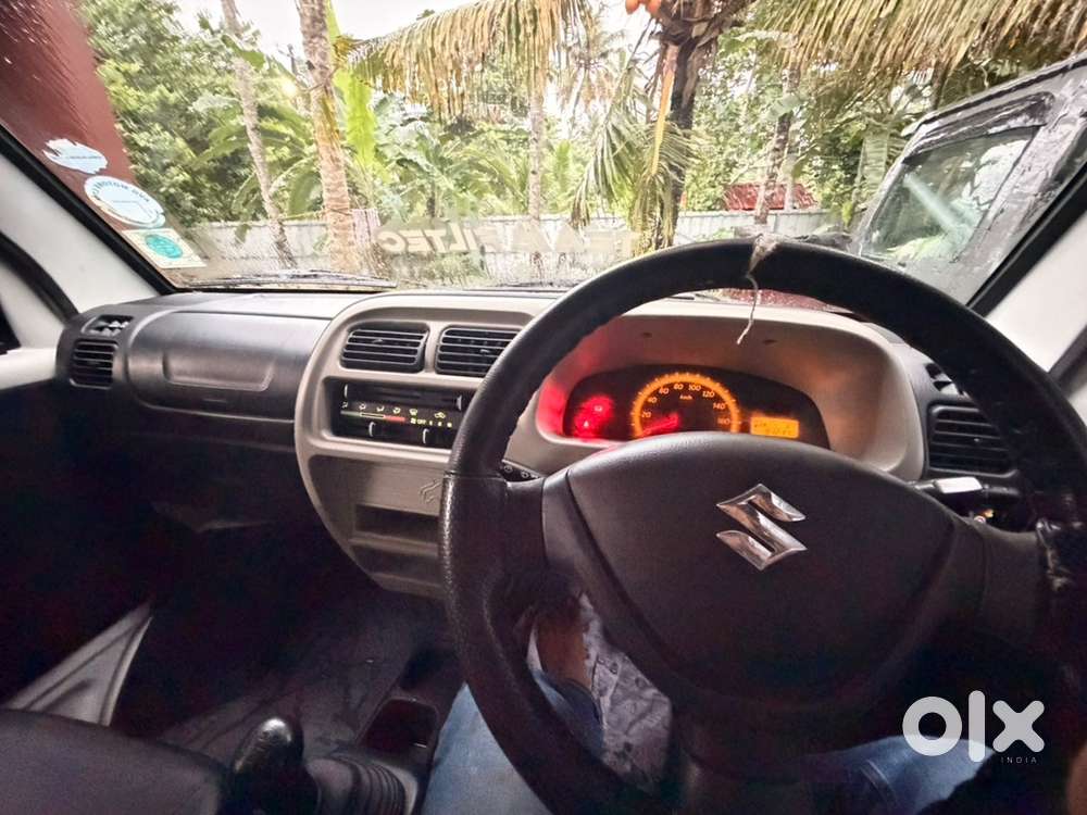 Maruti Suzuki Eeco 5 2022 Showroom Service History