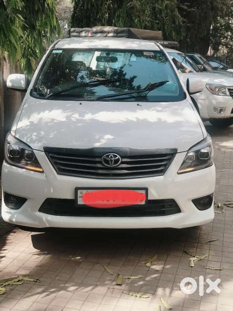 Toyota Innova 2013
