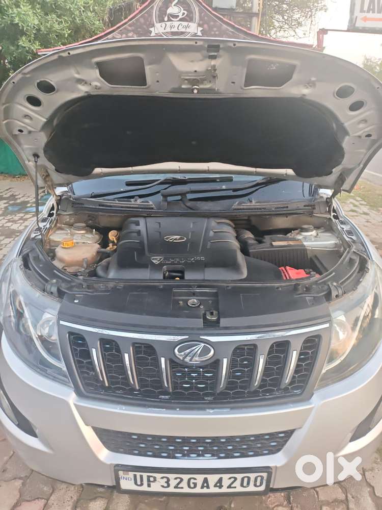 Mahindra Xuv500 W8, 2015
