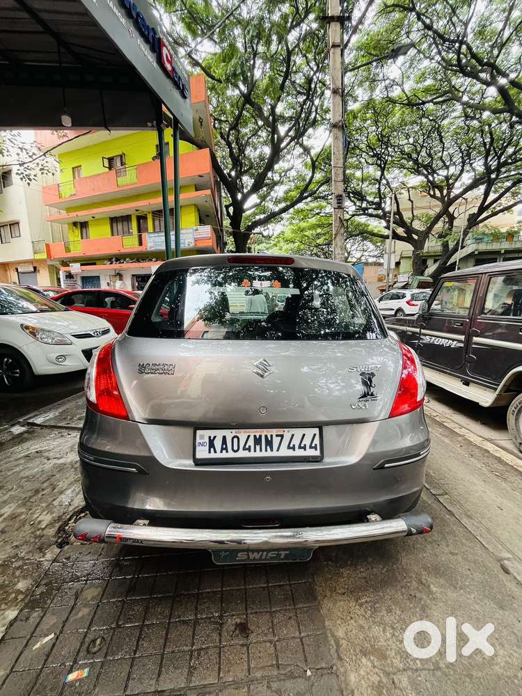 Maruti Suzuki Swift Vxi 1.2 Abs Bs-iv, 2014, Petrol