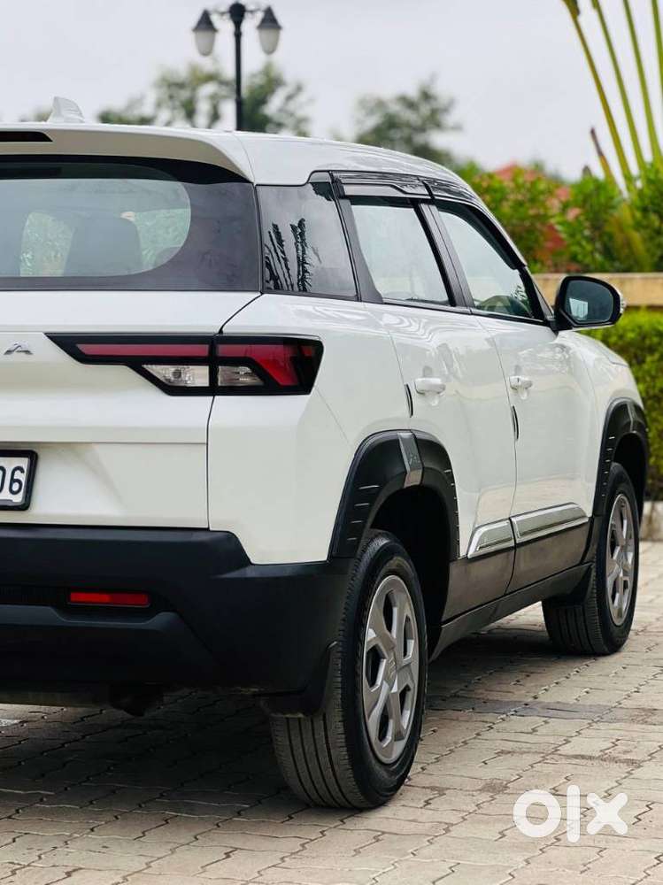 Maruti Suzuki Brezza 1.5 Vxi Cng, 2025, Cng & Hybrids