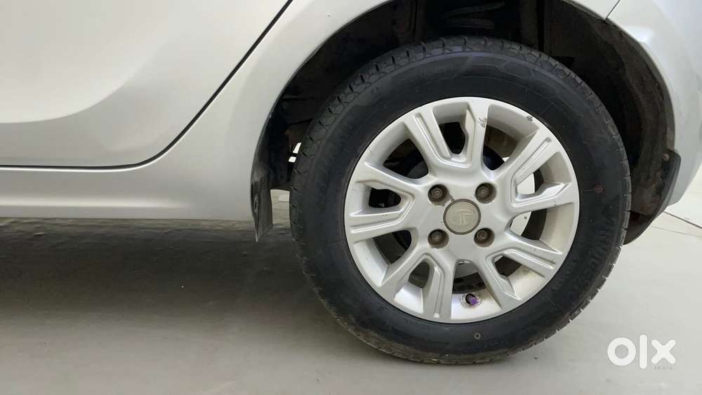 Tata Tiago Xz, 2016, Petrol