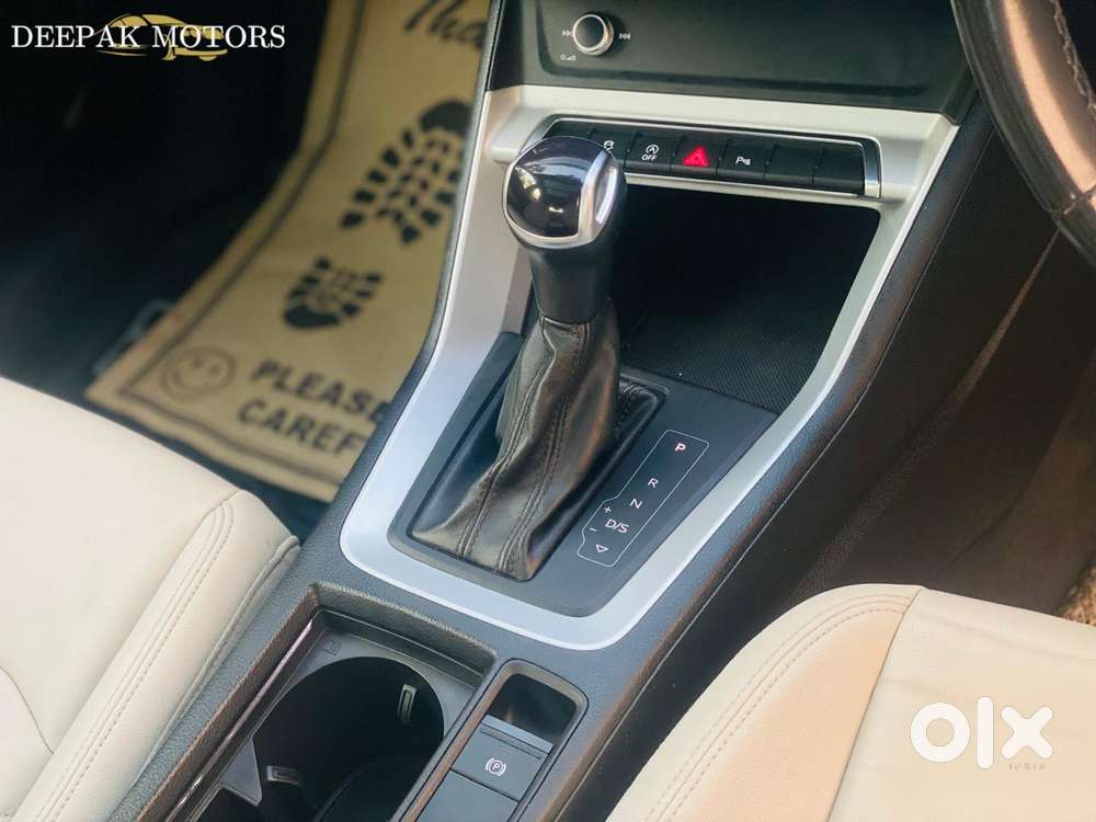 Audi Q3 40 Tfsi Premium Plus, 2024, Petrol