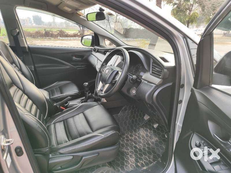 Toyota Innova Crysta 2.4 G Mt 7 Str, 2022, Diesel