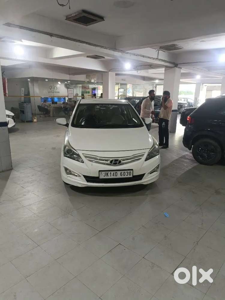 Hyundai Verna Petrol 2015