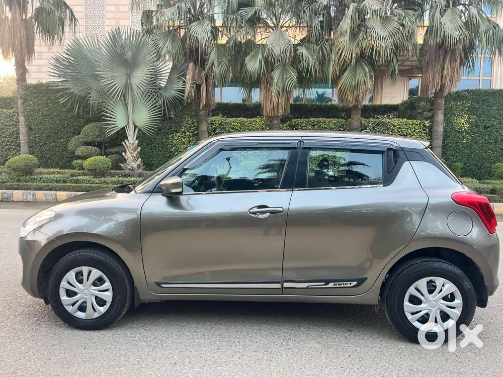 Maruti Suzuki Swift Vxi + Manual, 2021, Petrol