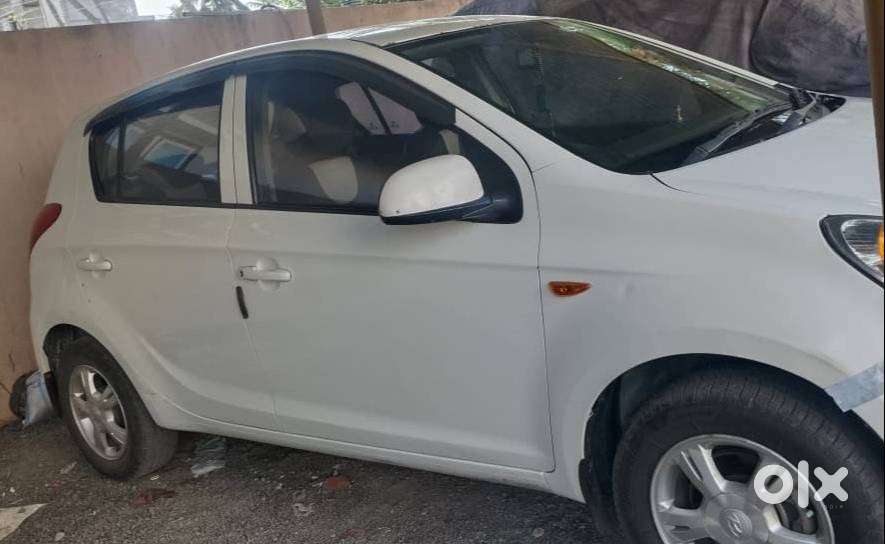 Hyundai I20 2010 Diesel Well Maintained(taxi Board)