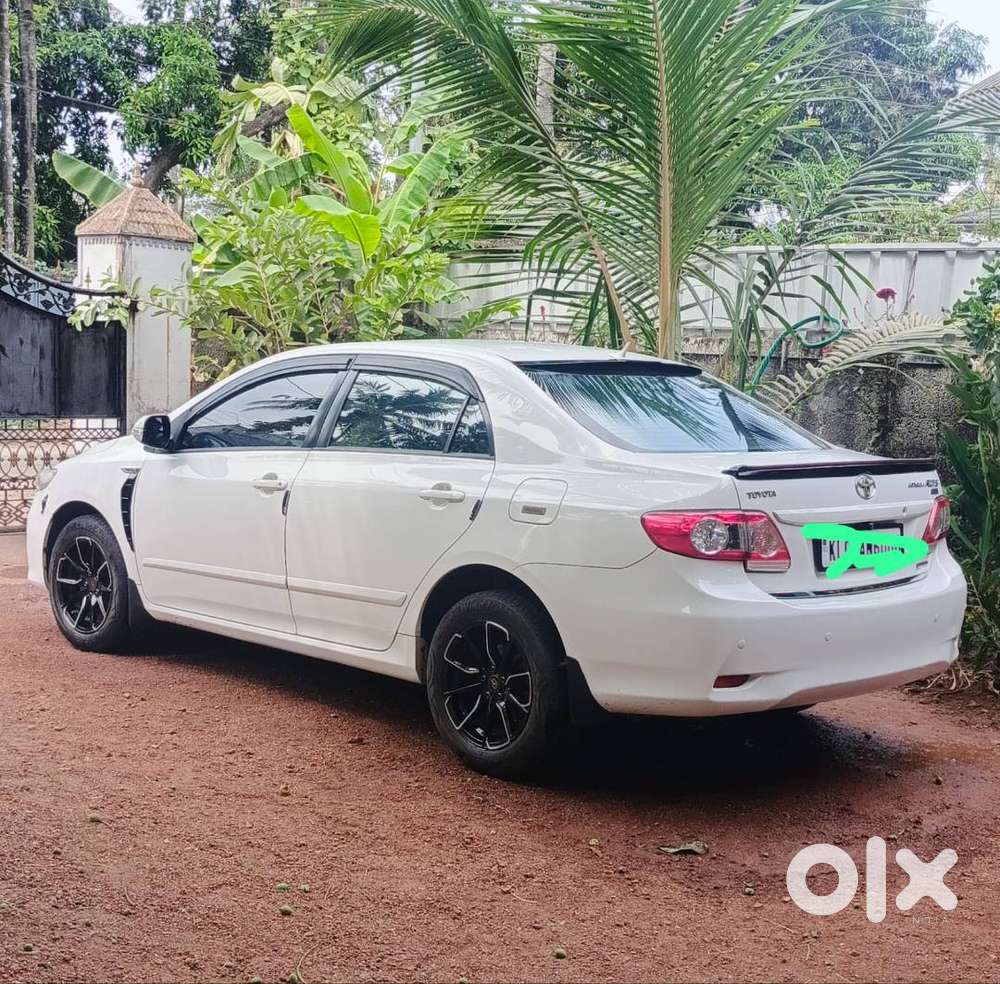 2013 Toyota Corolla Altis