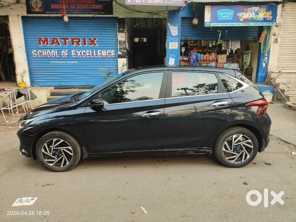 2023 Hyundai I20 Asta (petrol) - 10,476 Kms - First Owner