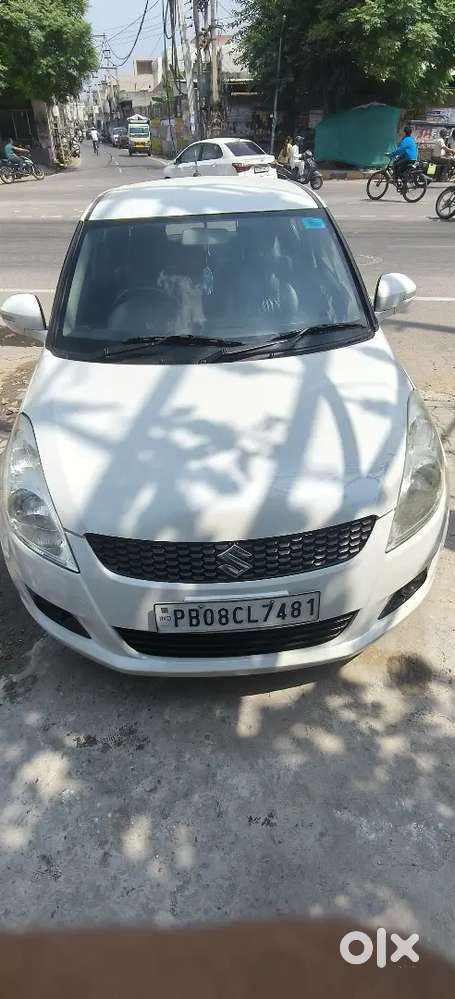 Maruti Suzuki Swift Vxi 2013