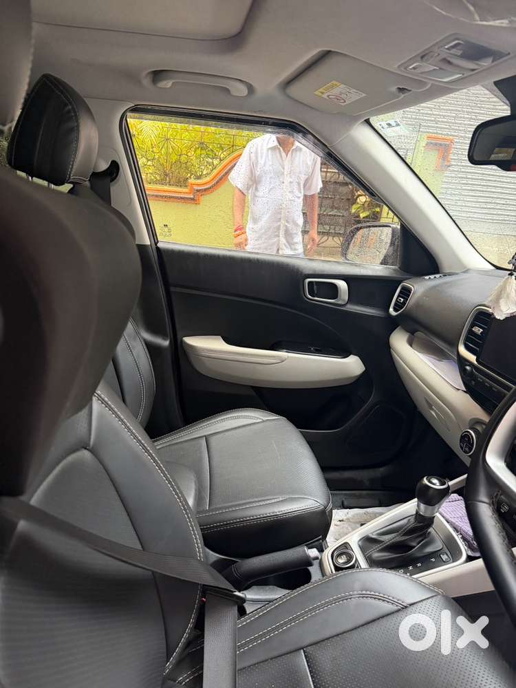 Hyundai Venue Petrol 2025