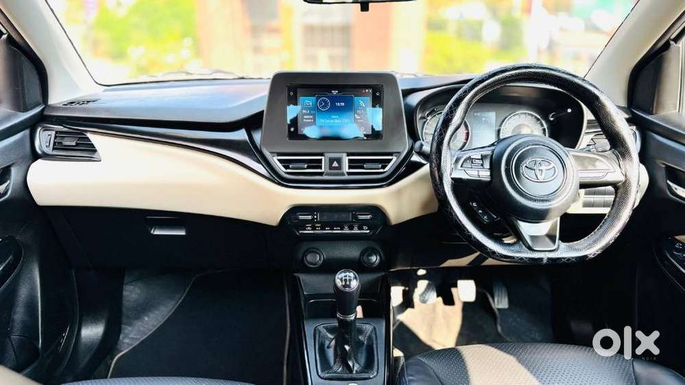 Toyota Glanza G Hybrid, 2022, Petrol