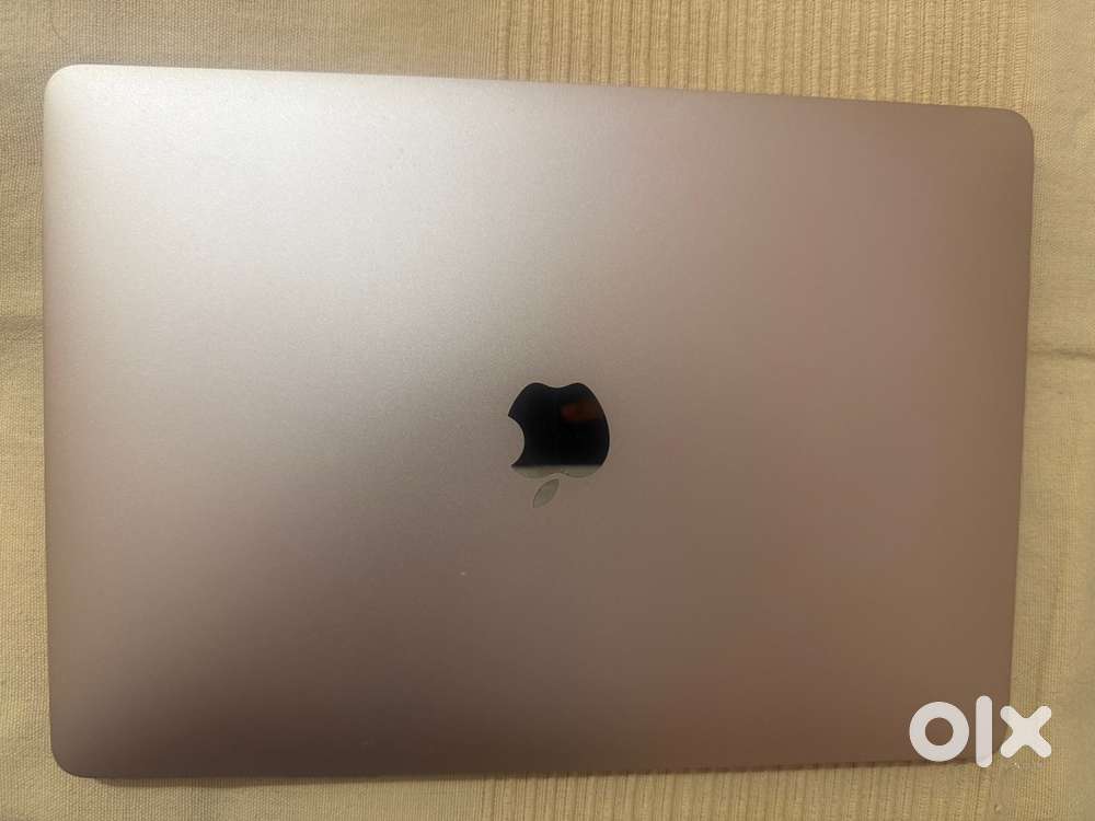Macbook M1 , 8Gb memory ,2020 model , rose Gold