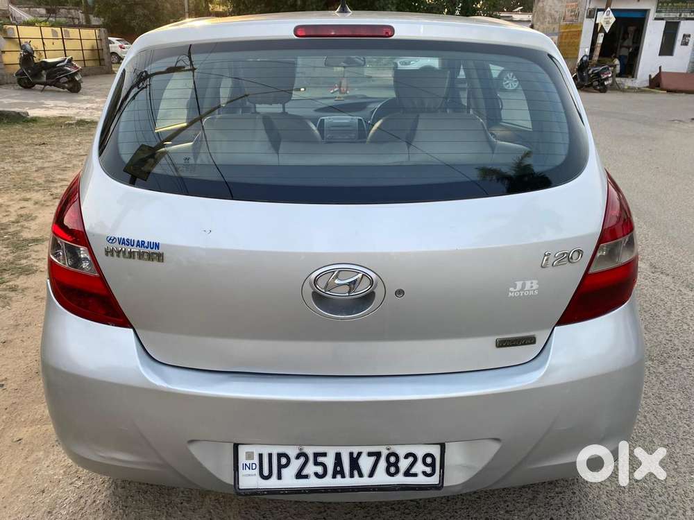 Hyundai I20 Magna 1.2 Mt, 2011, Petrol