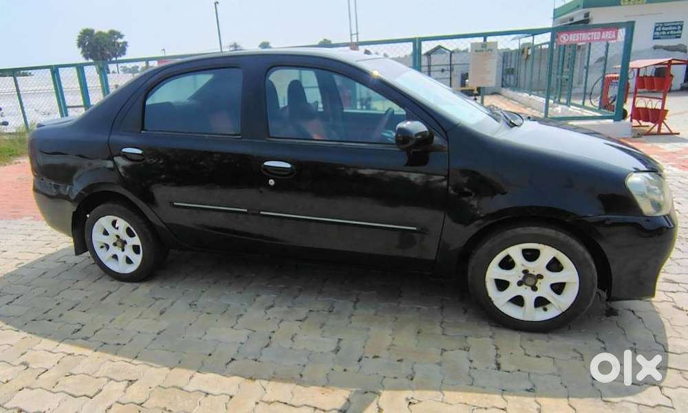 Toyota Etios, 2011, Petrol