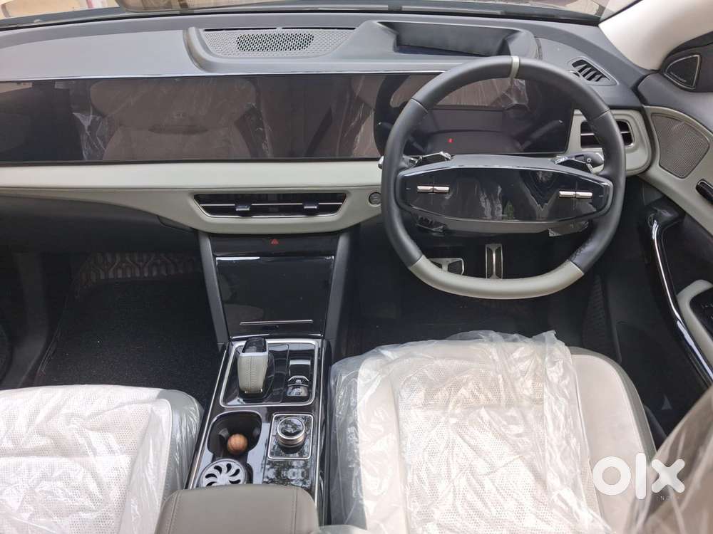 Mahindra Xev 9e Pack Three (top Model), 2025, Electric