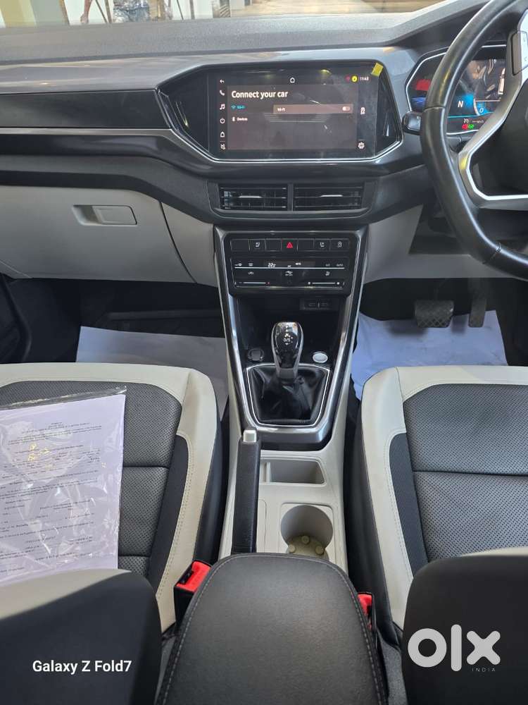 Volkswagen Taigun 1.0 Tsi Topline At, 2023, Petrol