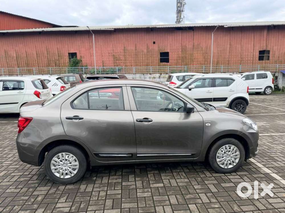 Maruti Suzuki Swift Dzire Ldi Abs, 2018, Petrol