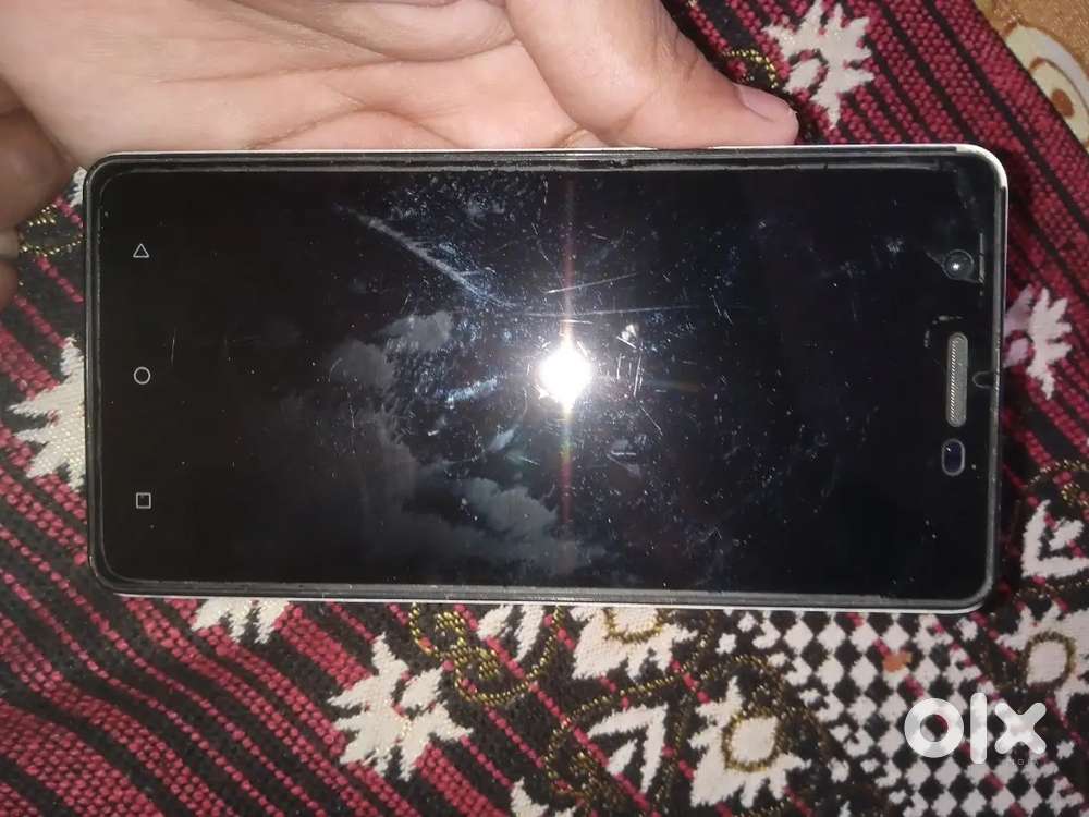Kharab phone hai