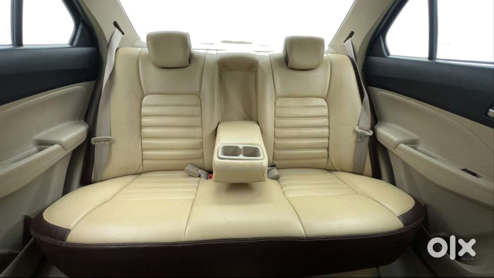 Maruti Suzuki Dzire 1.2 Zxi Amt, 2019, Petrol