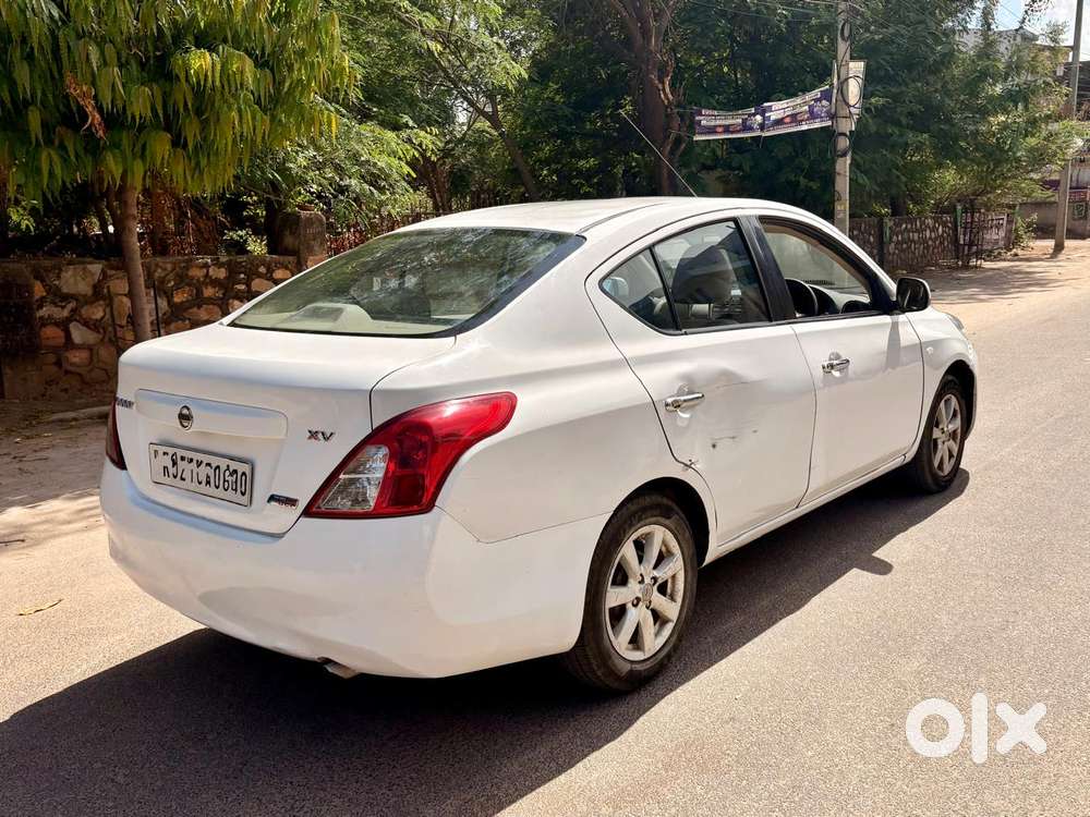 Nissan Sunny Xv, 2014, Petrol