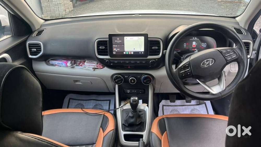 Hyundai Venue S(o) Petrol (2024) – Single Owner, Mint Condition