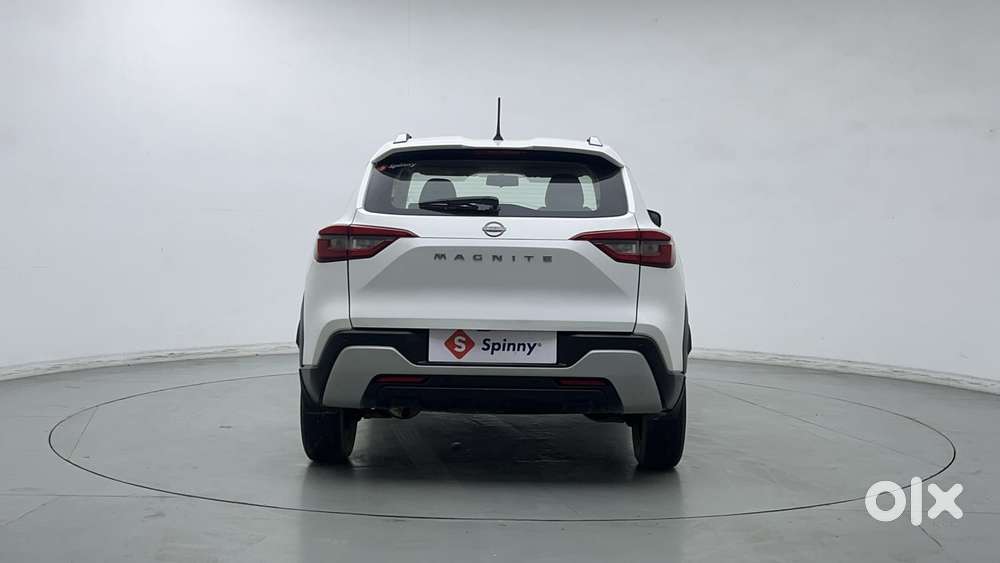 Nissan Magnite 1.0 Xv, 2021, Petrol