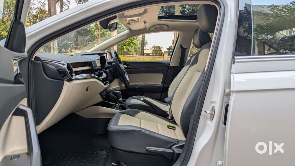 Skoda Slavia Style 1.5l Tsi Dsg, 2022, Petrol