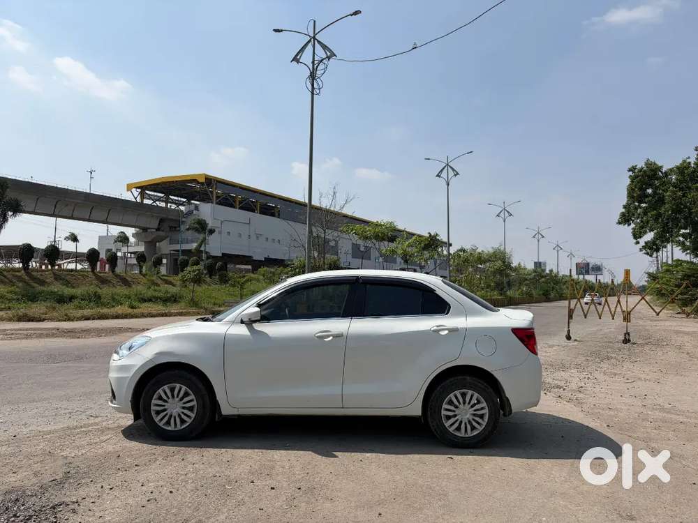 Maruti Suzuki Dzire Vxi 2023