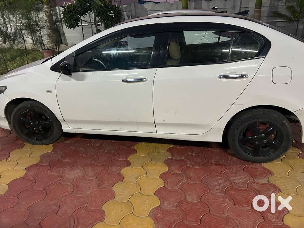 Honda City 2010 Cng & Hybrids Good Condition