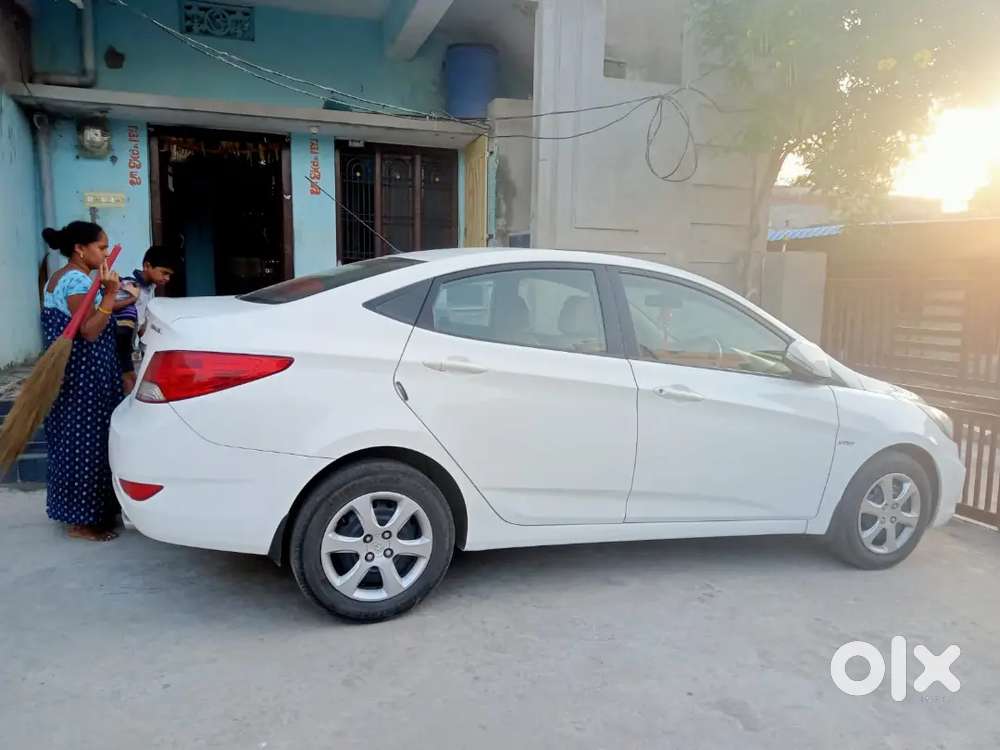Hyundai Verna 2011 Petrol 95000 Km Driven