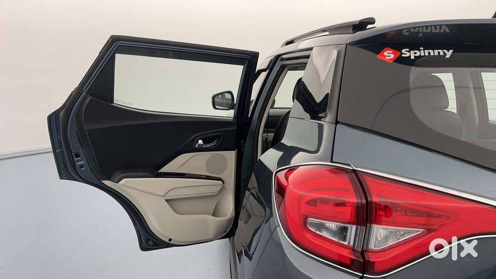 Mahindra Xuv300 W8 Diesel, 2023, Diesel