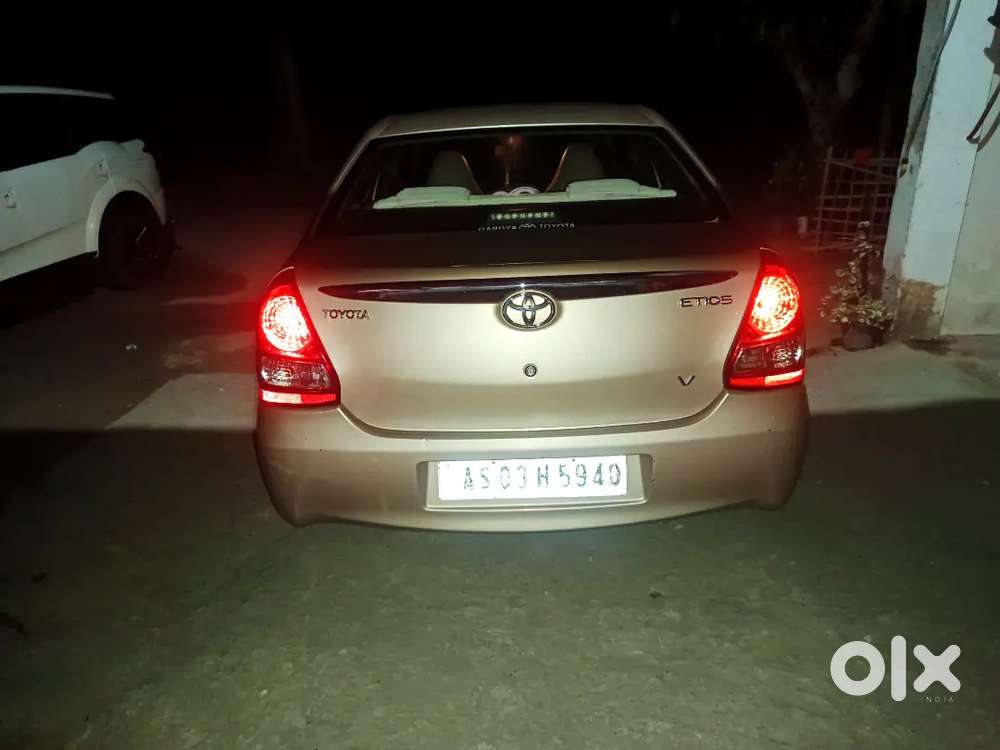Toyota Etios 2011 Car