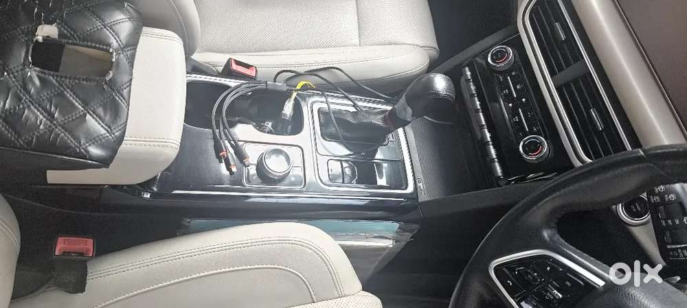 Mahindra Xuv700 Ax7l 2023