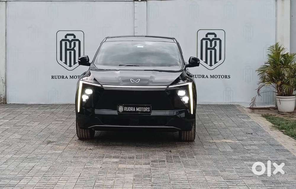 Mahindra Xev 9e Pack Three (top Model), 2025, Electric