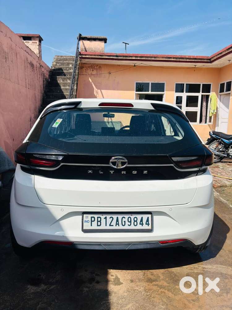 Tata Altoz Petrol 2022