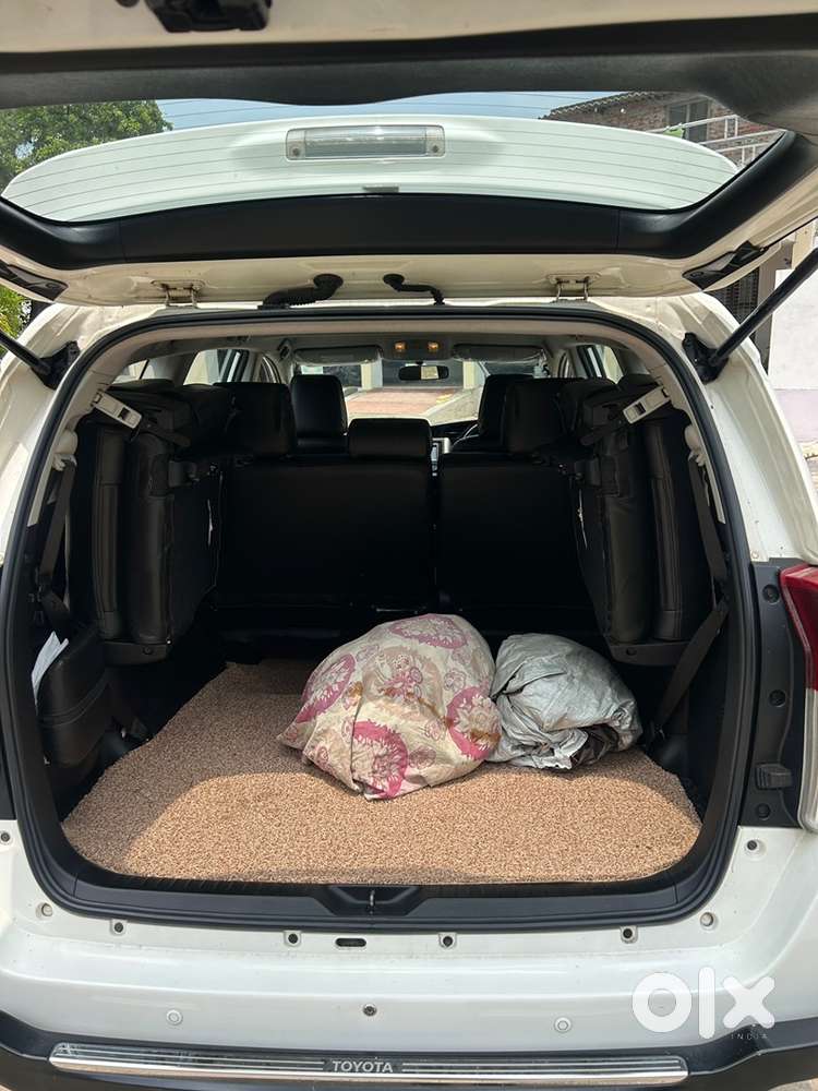 Toyota Innova Crysta 2017