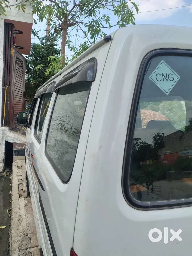 It's Army Person Veh And Coy Fitted Cng Or Ac Good Condition