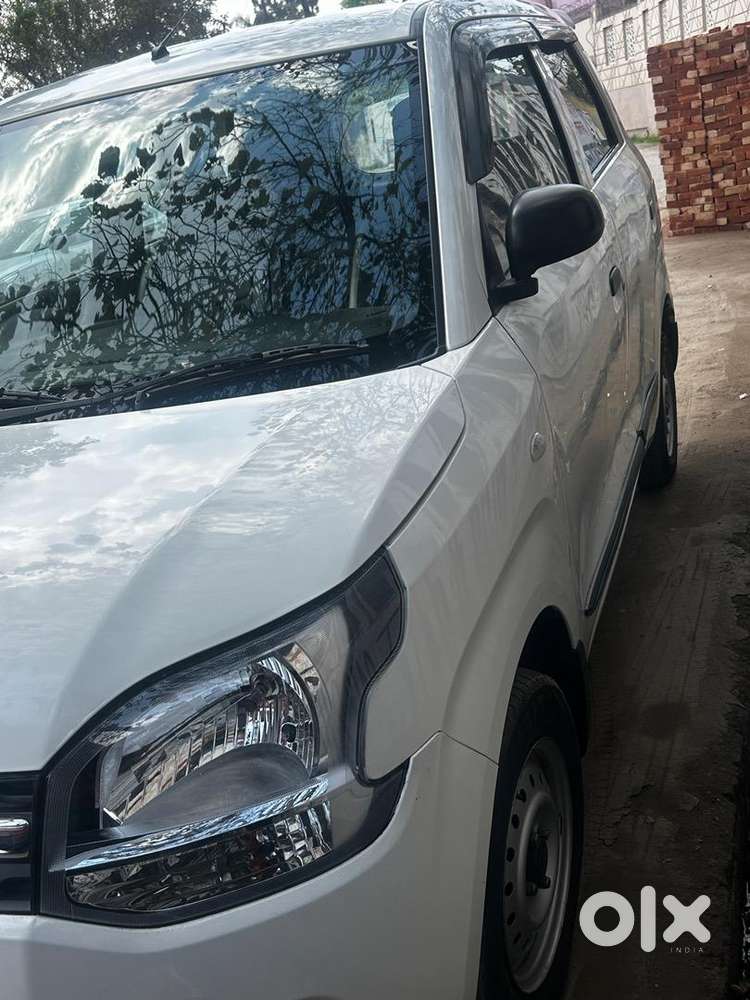 Model 2020 , First Owner