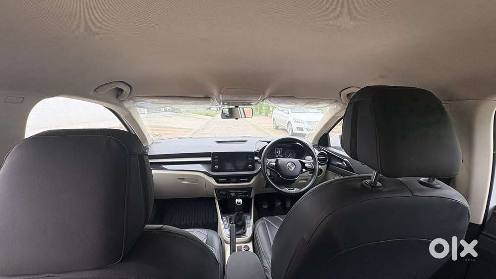 Skoda Slavia 1.5 Tsi Style, 2023, Petrol