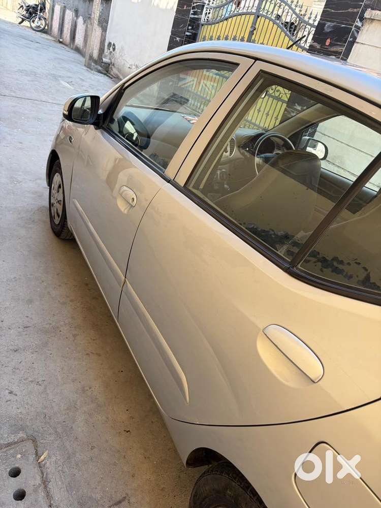 I10 Sportz Top Model