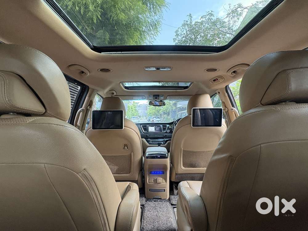 Kia Carnival Limousine Plus 7 Str, 2022, Diesel